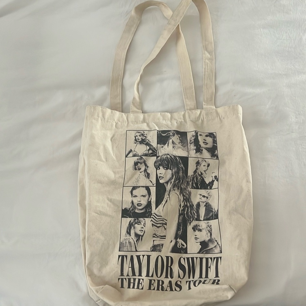 Eras tour tote from VIP bundle